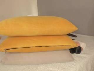 le modèle mollyy-rosse est en webcam porno dans un show sur le site camsoda, il possède les tags suivants: amateur,anal,toys,tiny tits,tease,tattoos,spank,smoking,sex toys,pussy,lush,lovense,lingerie,fingers,fetish,feet,drinking,anal toys,ass,asshole