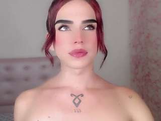 emmily-sofia Live Webcam on CamSoda