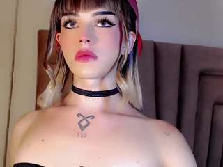 emmily-sofia webcam model