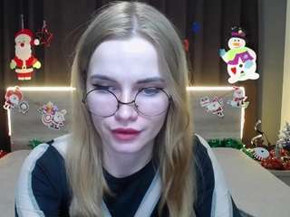 margaritakiss's CamSoda show and profile