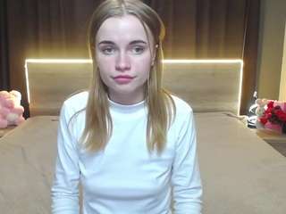 margaritakiss's CamSoda show and profile