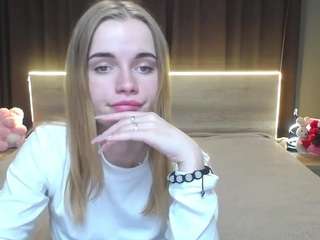 margaritakiss's CamSoda show and profile