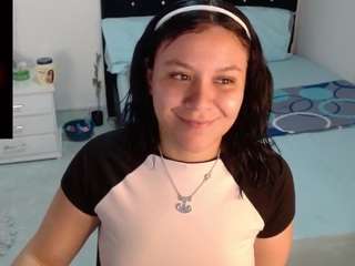 soniafuckboobs's live room