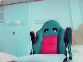  emilysaaenz chat room