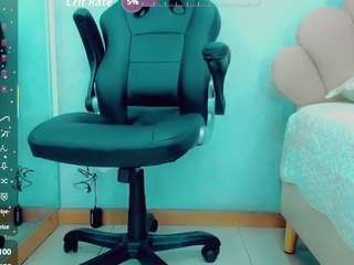 emilysaaenz Live Webcam on CamSoda