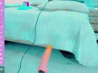 emilysaaenz's CamSoda show and profile