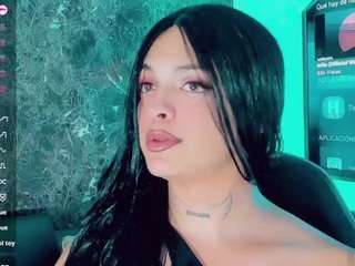 emmasaenz Live Webcam on CamSoda