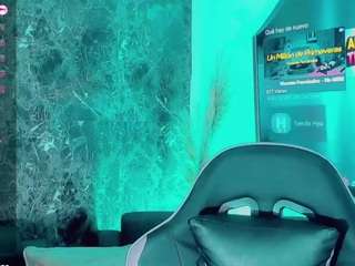 emmasaenz's CamSoda show and profile