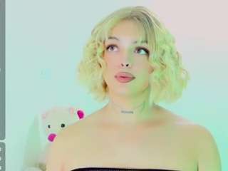 emmasaenz webcam model