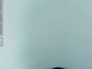 EmmaSaenz live cam preview