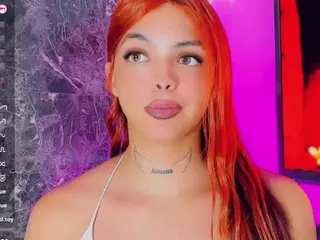 EmmaSaenz's Live Sex Cam Show