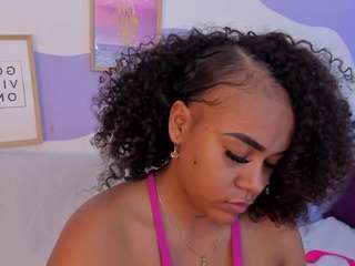 Camgirl is actually offline
