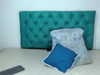 sweet-devilL's Live Sex Cam Show