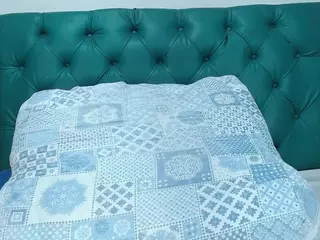 sweet-devilL's Live Sex Cam Show