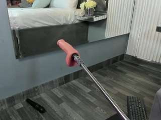 maludiazx's CamSoda show and profile