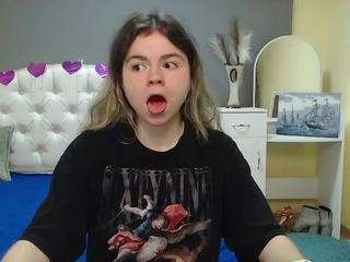 tinaredly - Live Cam