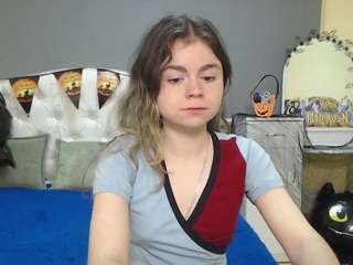 tinaredly Live Webcam on CamSoda