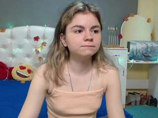 tinaredly webcam model