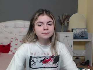 tinaredly Live Webcam on CamSoda