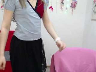 Este modelo está ao vivo agora. tinaredly