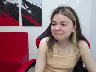 tinaredly live webcam show