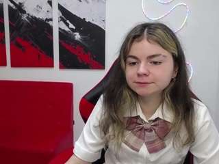 tinaredly live webcam show