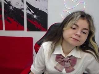 tinaredly live webcam show
