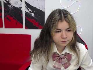 tinaredly live webcam show