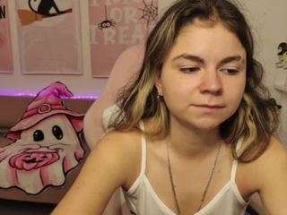 TinaRedly live cam preview