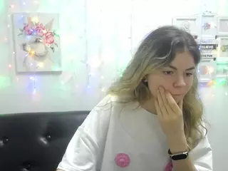 TinaRedly's Live Sex Cam Show