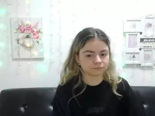 TinaRedly's Live Sex Cam Show