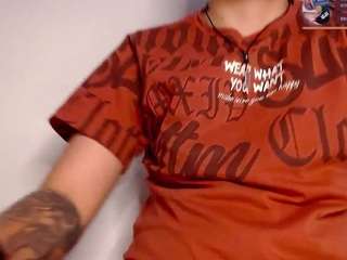 edwardtrans17 Live Webcam on CamSoda