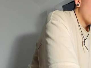 edwardtrans17 Live Webcam on CamSoda