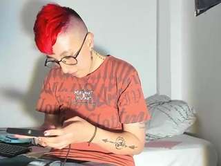 edwardtrans17 Drinking live webcam