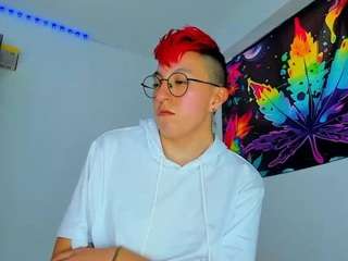 edwardtrans17 Live Webcam on CamSoda