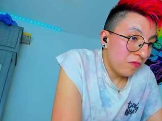 edwardtrans17 Live Webcam on CamSoda