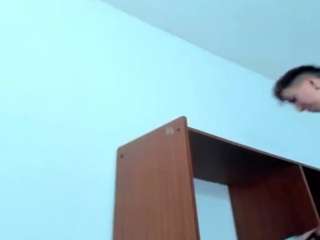 Edwardtrans17's cam show statistics and live stream