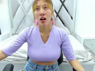 Lissa Kim's Live Sex Cam Show