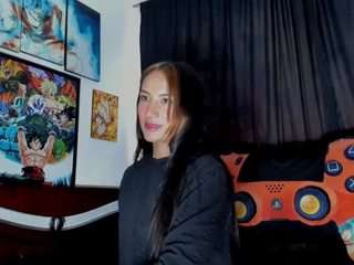 kinky-valeria
