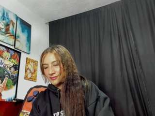 kinky-valeria