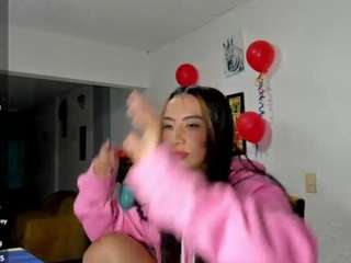 kinky-valeria