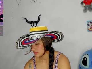 kinky-valeria
