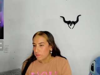 kinky-valeria live