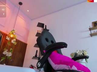amelieleone2