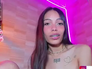 AMELIE's Live Sex Cam Show