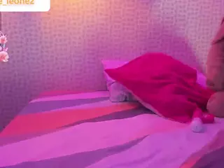 AMELIE's Live Sex Cam Show