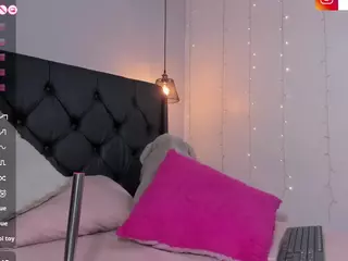AMELIE's Live Sex Cam Show