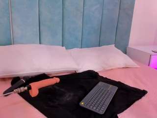 ana-hammerle Live Webcam on CamSoda