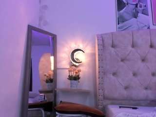  chloeferreira chat room