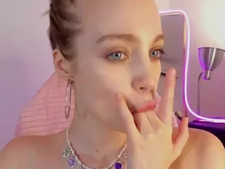 Lisa-Babe's Live Sex Cam Show
